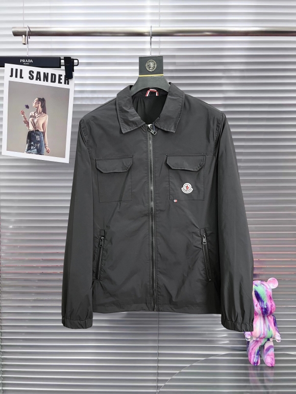 Hoodies & Sweatshirts