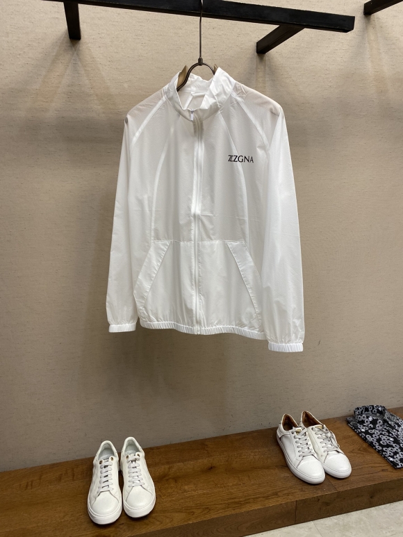 Hoodies & Sweatshirts Hoodies & Sweatshirts