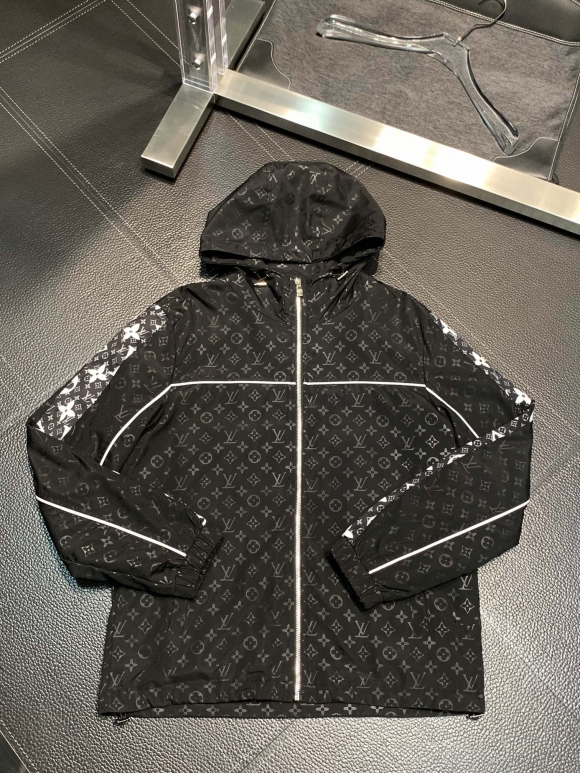 Hoodies & Sweatshirts Hoodies & Sweatshirts