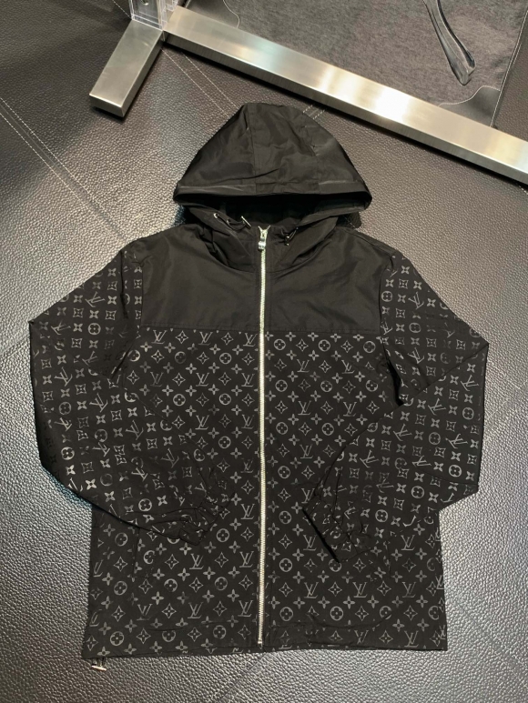 Hoodies & Sweatshirts Hoodies & Sweatshirts