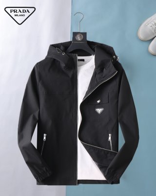 Hoodies & Sweatshirts