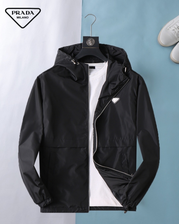 Hoodies & Sweatshirts