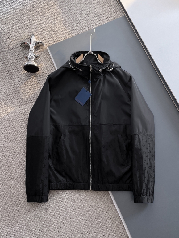 Hoodies & Sweatshirts Hoodies & Sweatshirts