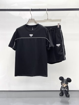 Leisure suit Leisure suit