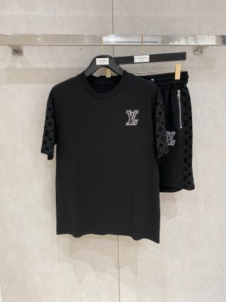 Leisure suit Leisure suit