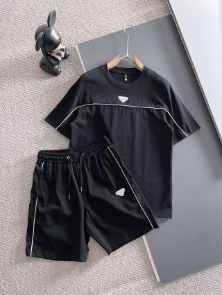 Leisure suit Leisure suit