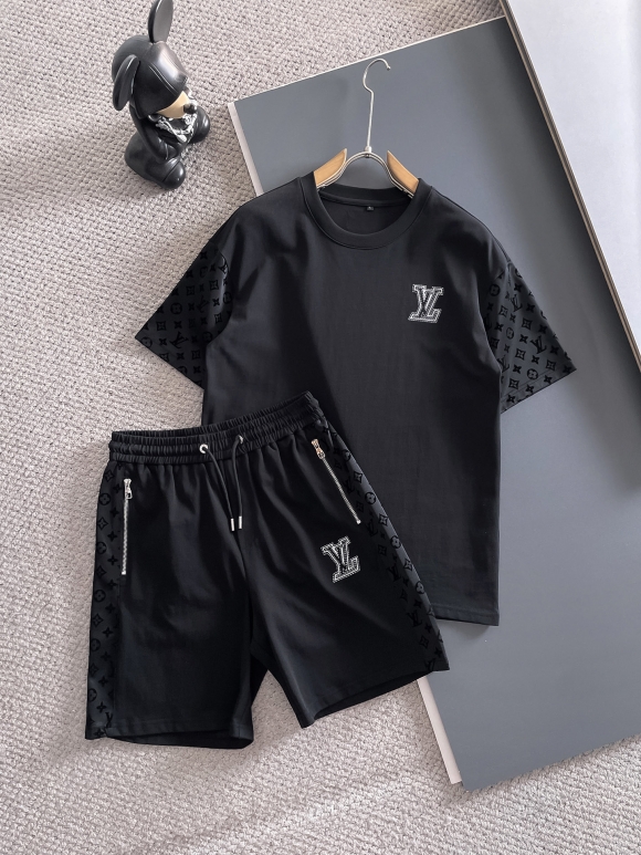 Leisure suit Leisure suit