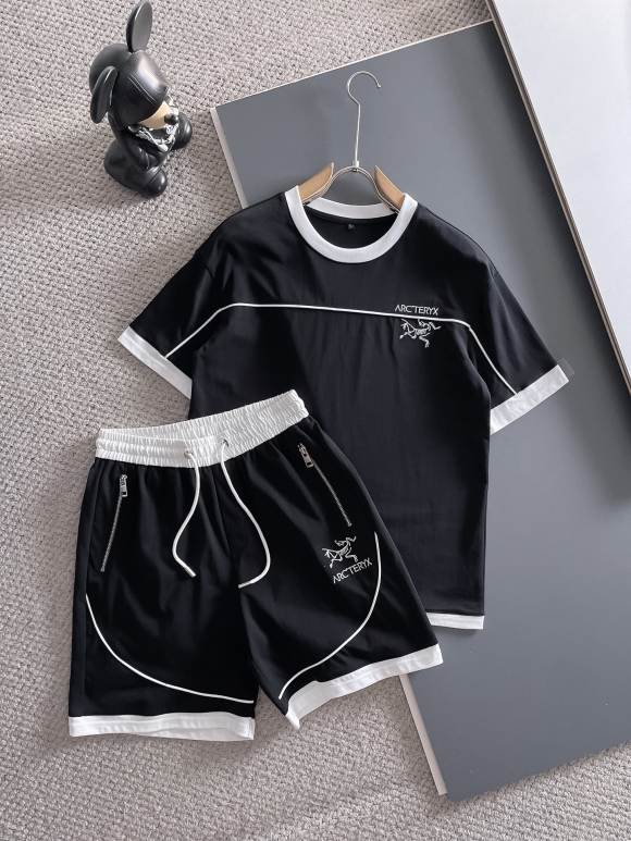 Leisure suit Leisure suit