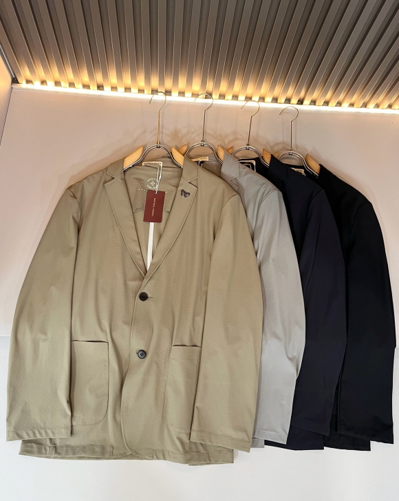 Suit