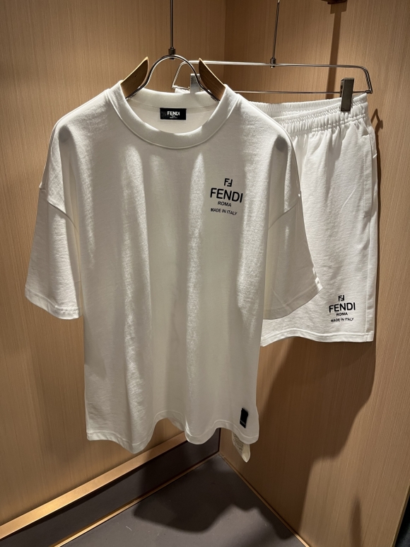 Leisure suit Leisure suit