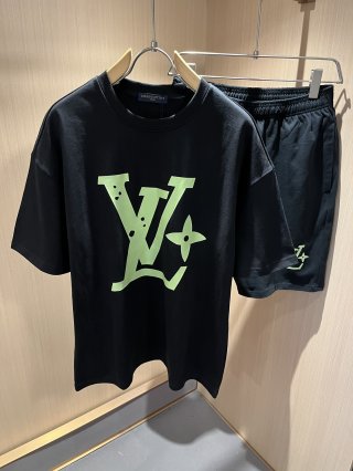 Leisure suit Leisure suit