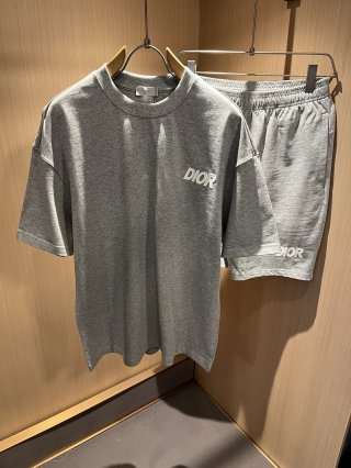 Leisure suit Leisure suit