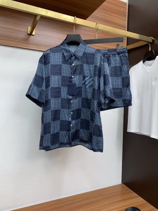 Leisure suit Leisure suit