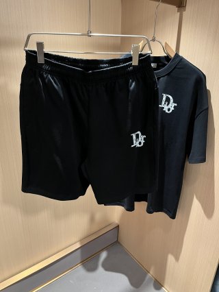 Leisure suit Leisure suit