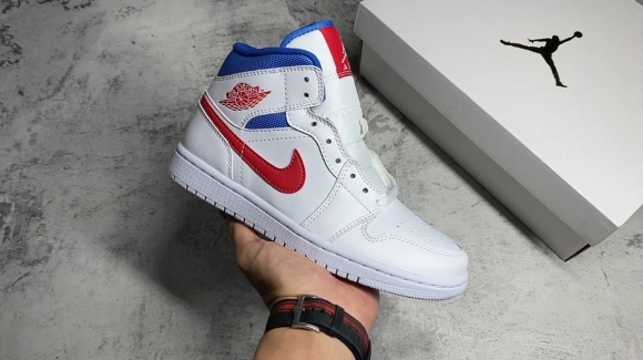 AirJordan1MidSHOES