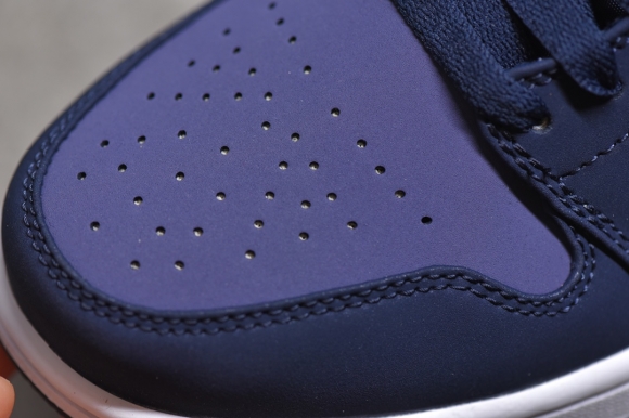 AirJordan1MidSHOES