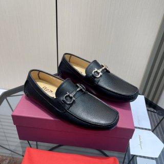 FerragamoSHOES