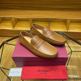 FerragamoSHOES