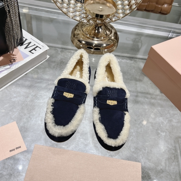 Womens shoes collection