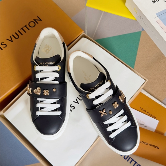 Womens shoes collection