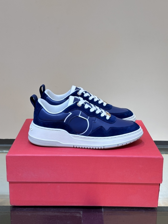 FerragamoSHOES
