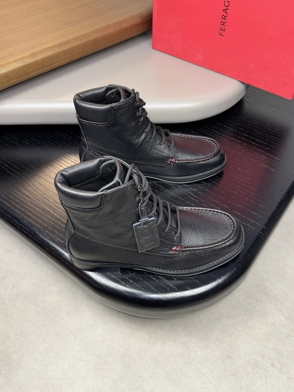 FerragamoSHOES