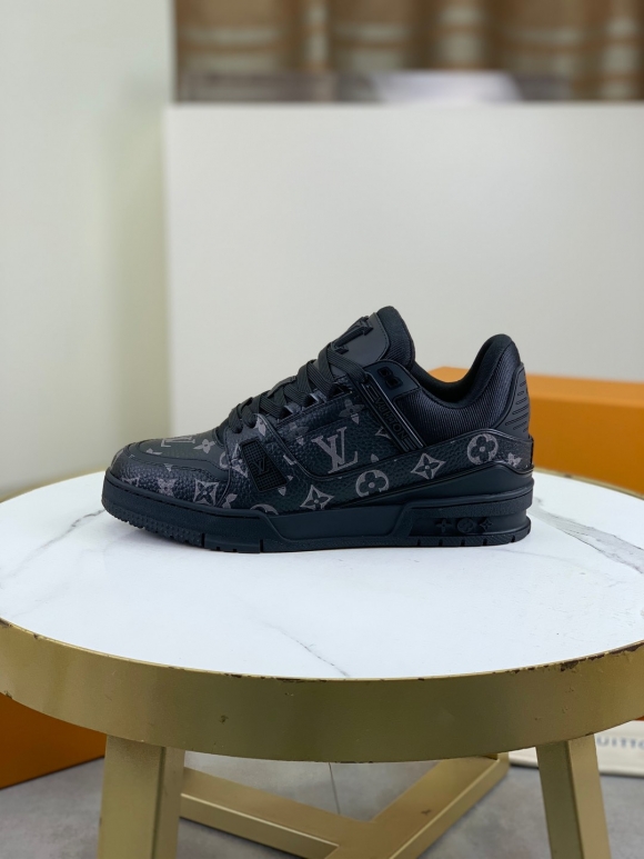 LVShoes