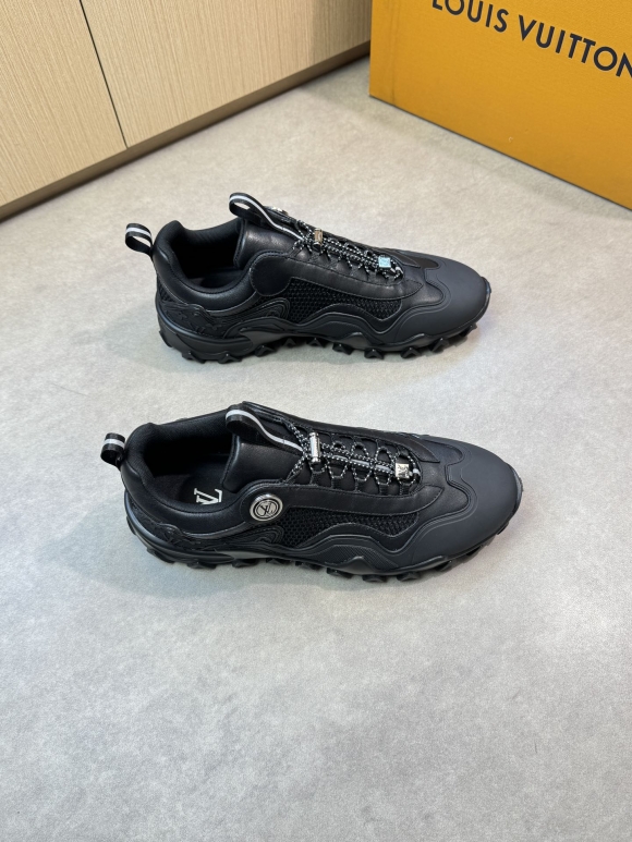 LVShoes