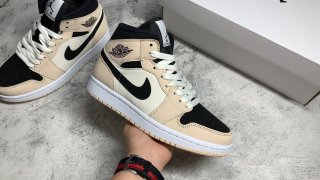 AirJordan1MidSHOES