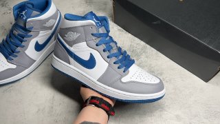 AirJordan1MidSHOES
