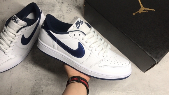 AirJordan1LowSHOES