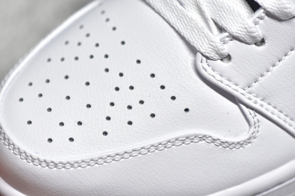 AirJordan1MidSHOES