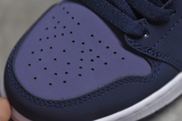 AirJordan1MidSHOES