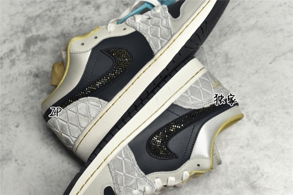 AirJordan1LowSHOES