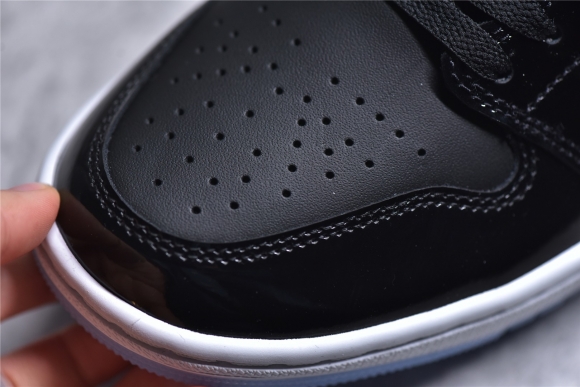 AirJordan1MidSHOES
