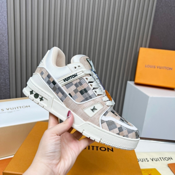 LVShoes