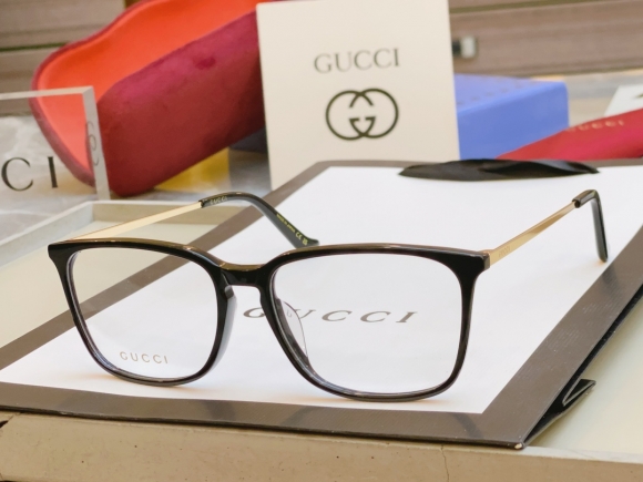 Gucci-5