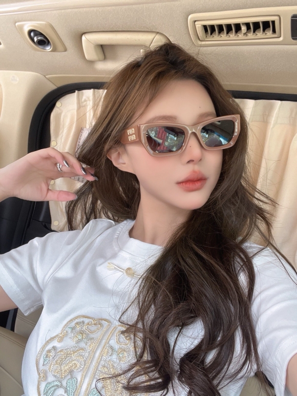 MIUMIU-5