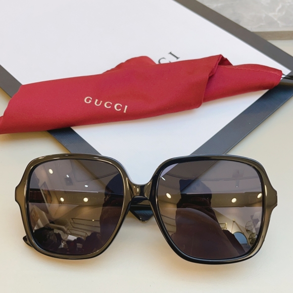 Gucci-5