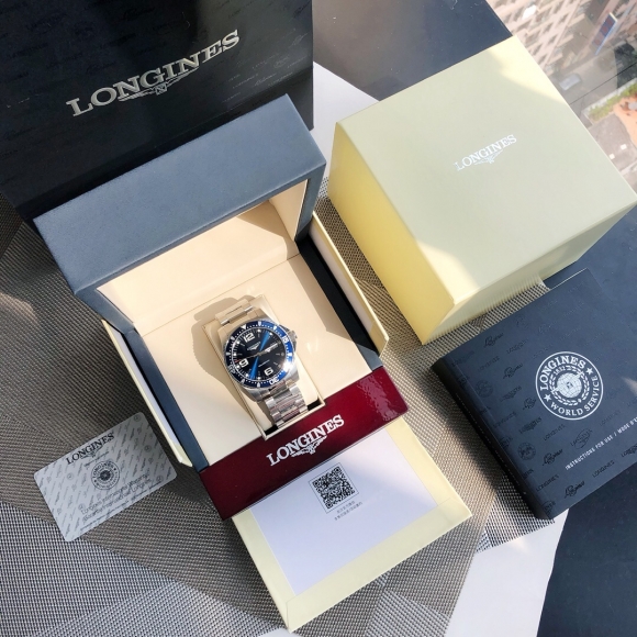 LONGINES