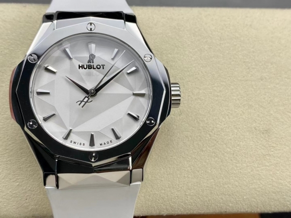 Hublot Hublot