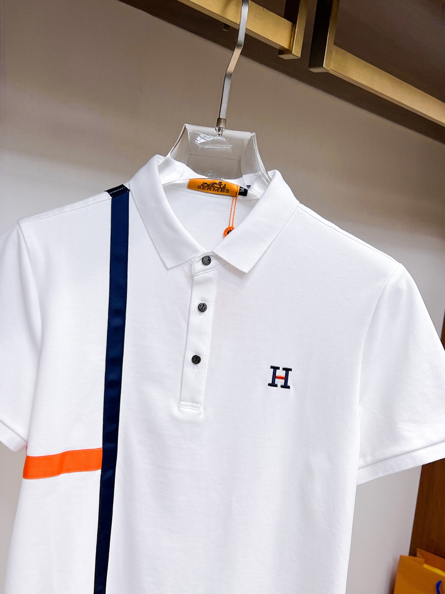 Polos