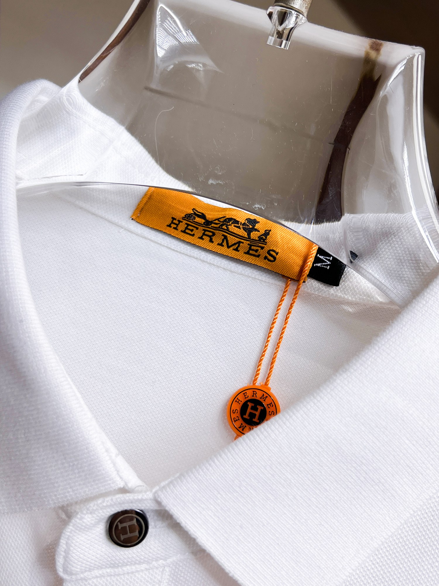 Polos