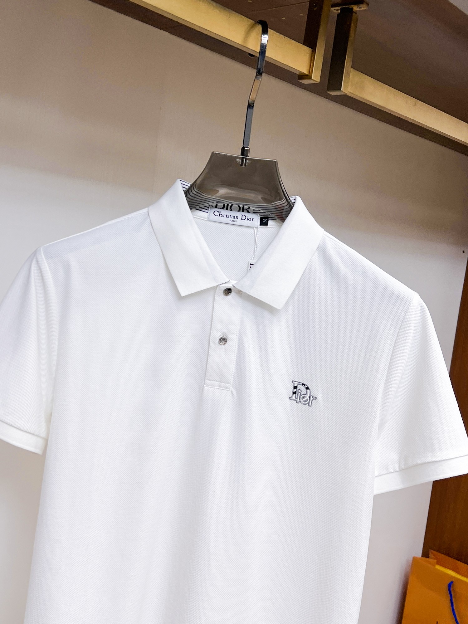 Polos