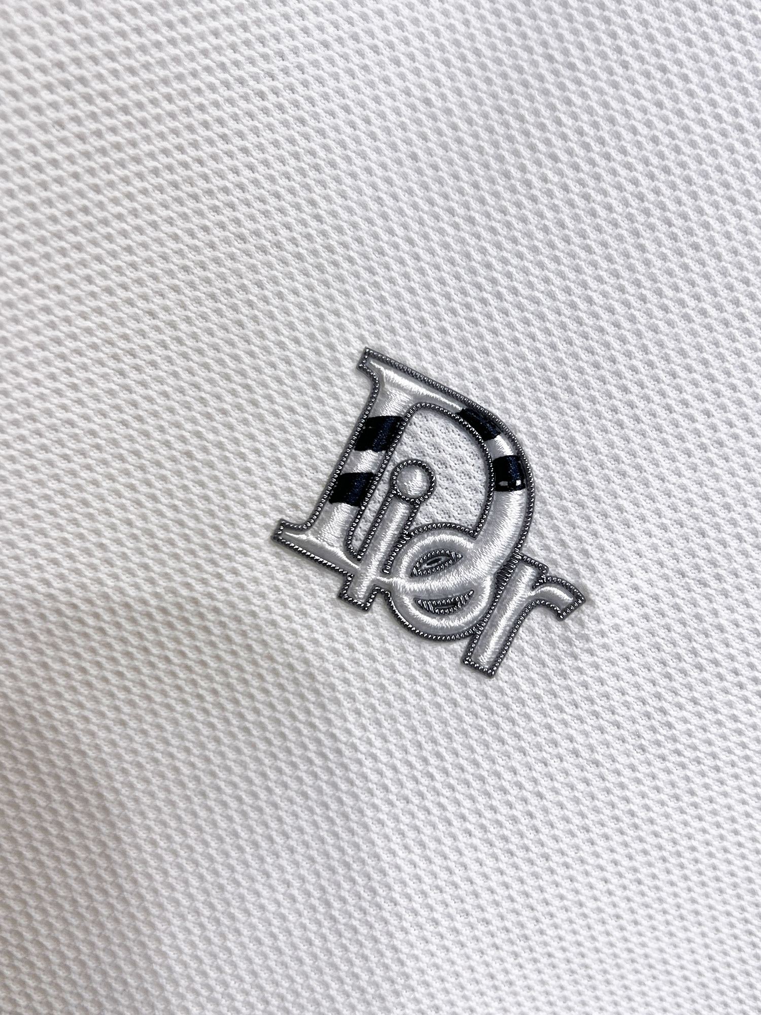 Polos