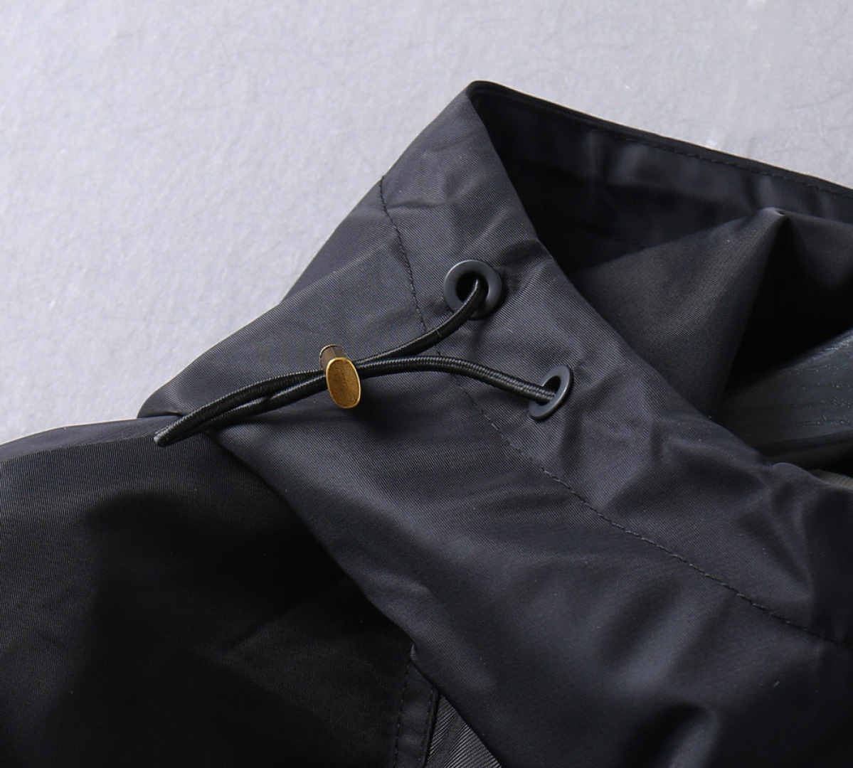 Hoodies & Sweatshirts