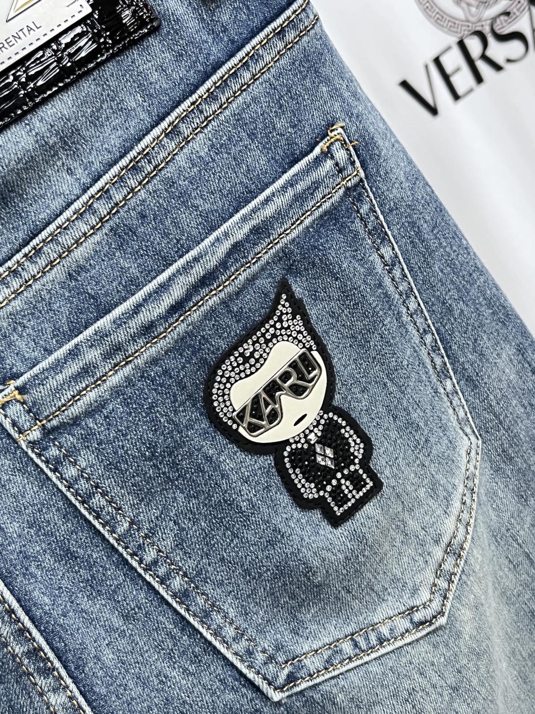 jeans