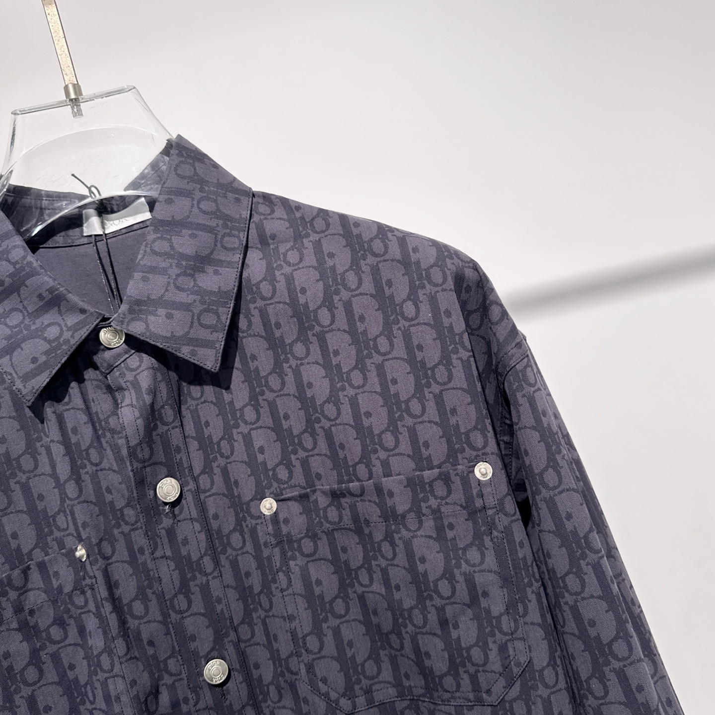 Coats & Jackets
