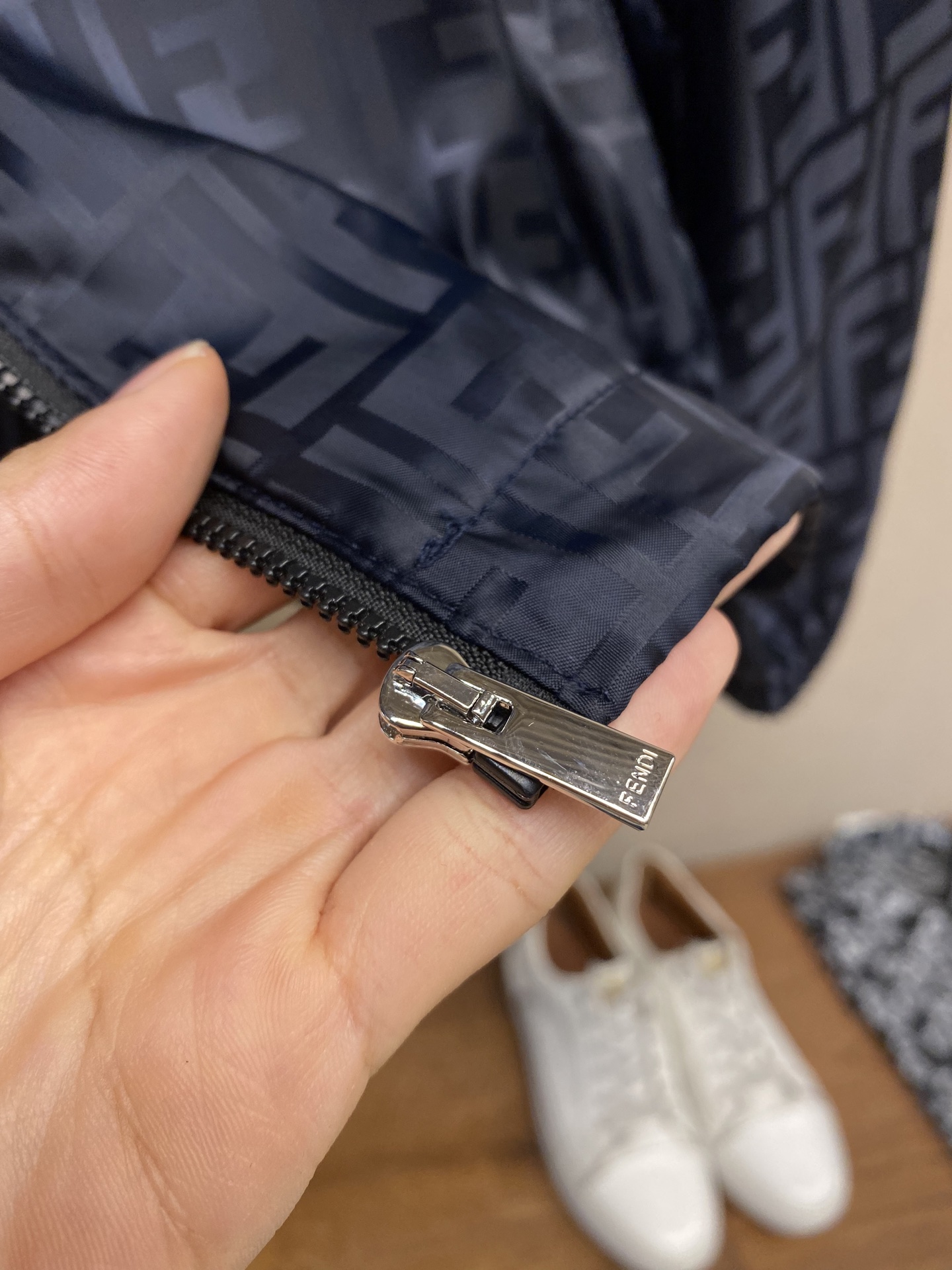 Hoodies & Sweatshirts