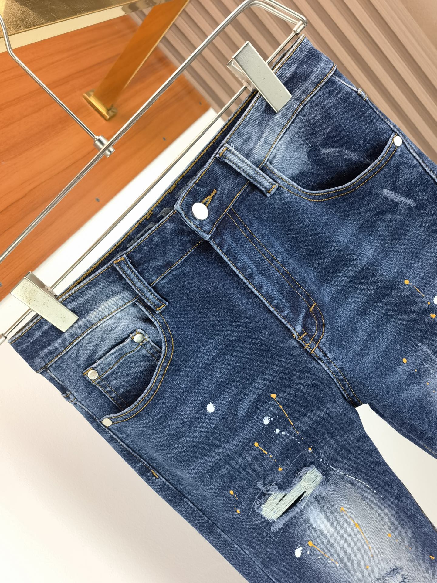 jeans